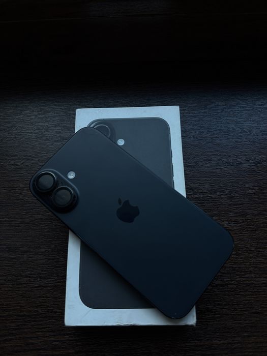 Iphone 16  black