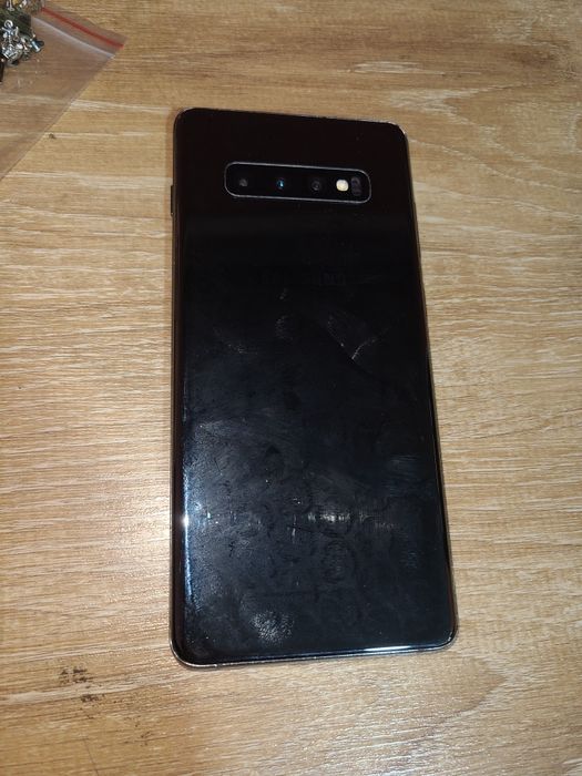 Самсунг  с10 +  8  128
