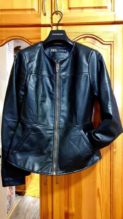 Дамско яке zara еко кожа