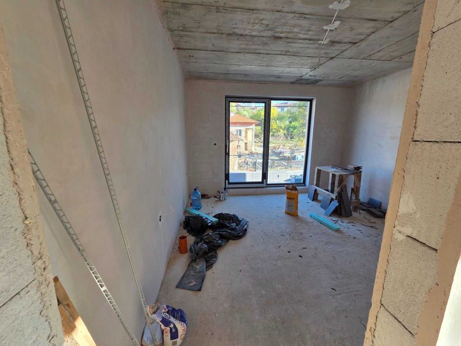 1788-Продава се двуетажна тухлена на плоча къща в кв. Добровски!