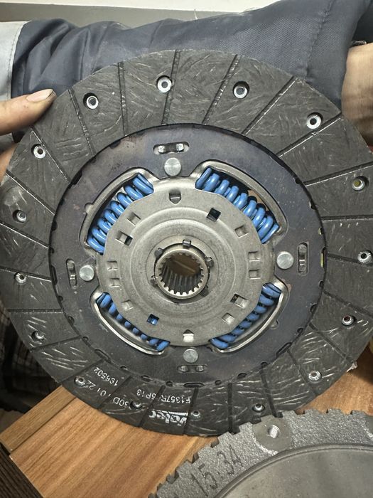 Продам сцепление в комплекте. На Рено Дастер