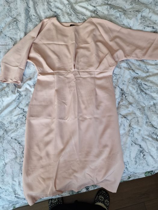 Рокли-дълга,спортна и официална!