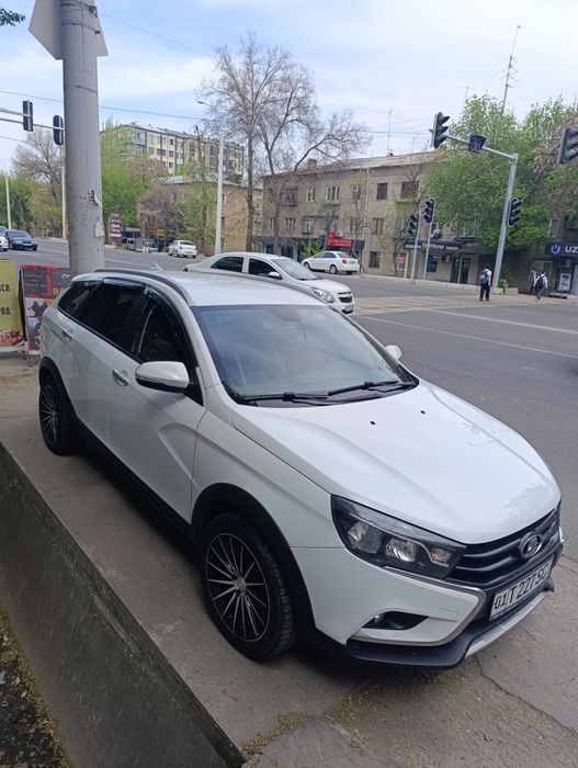 Lada vesta cross, AT, universal