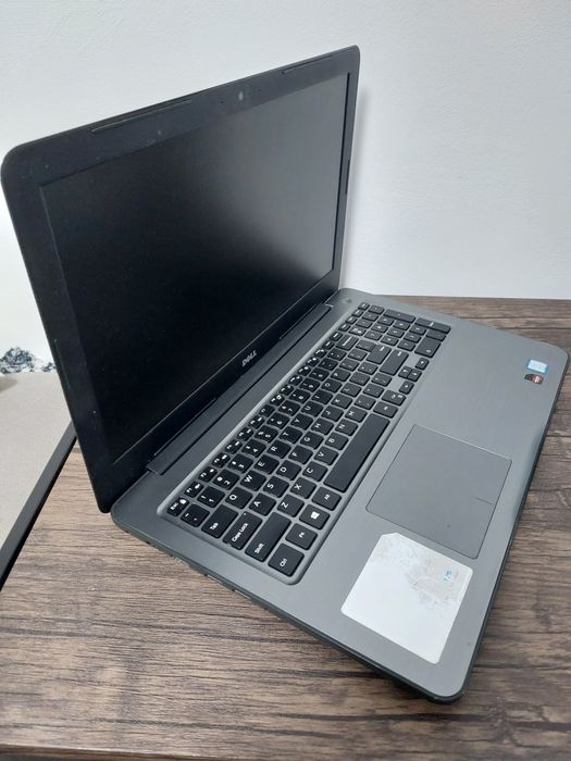 Laptop Dell Inspiron  5567 -  Defect