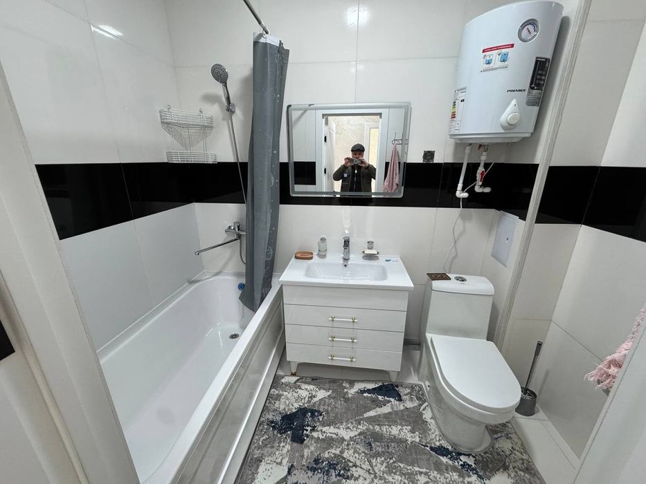 6-mik tomonda 2 xonali uy sotiladi