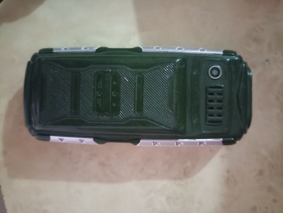 BQ tank telefoni sotiladi