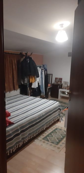 Vand apartament 2 camere