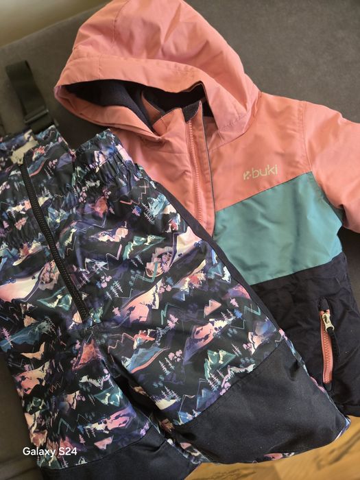 Зимняя куртка для девочки 6-7 лет