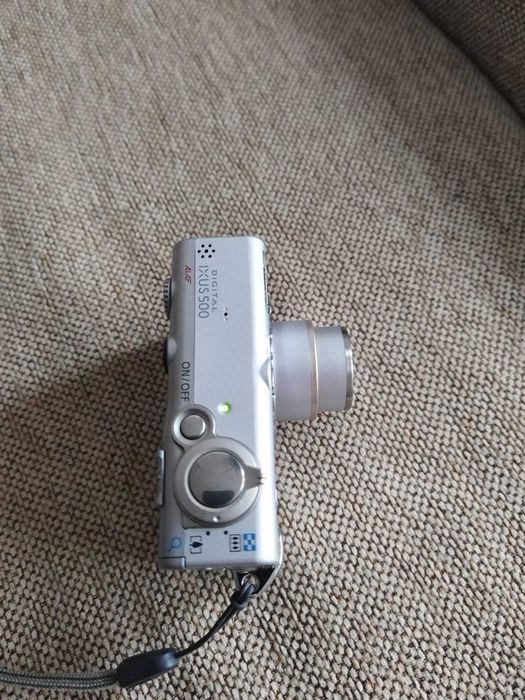Canon Ixus 500 Camera foto/video digitala vintage Functionala