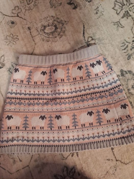 Fustă fetițe în stare foarte bună