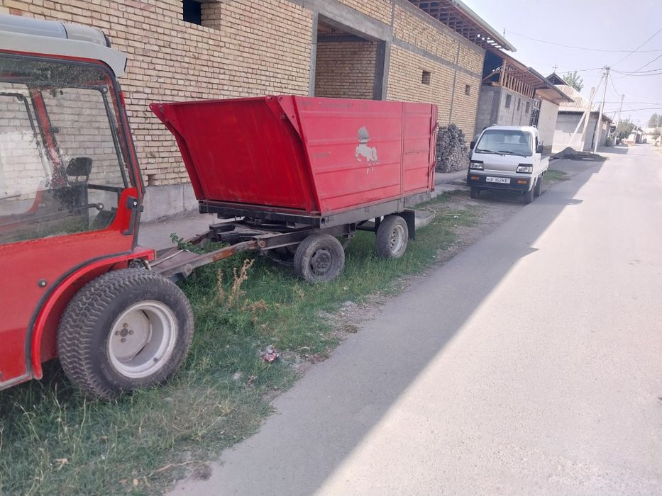 Миний трактор Италия Феррари