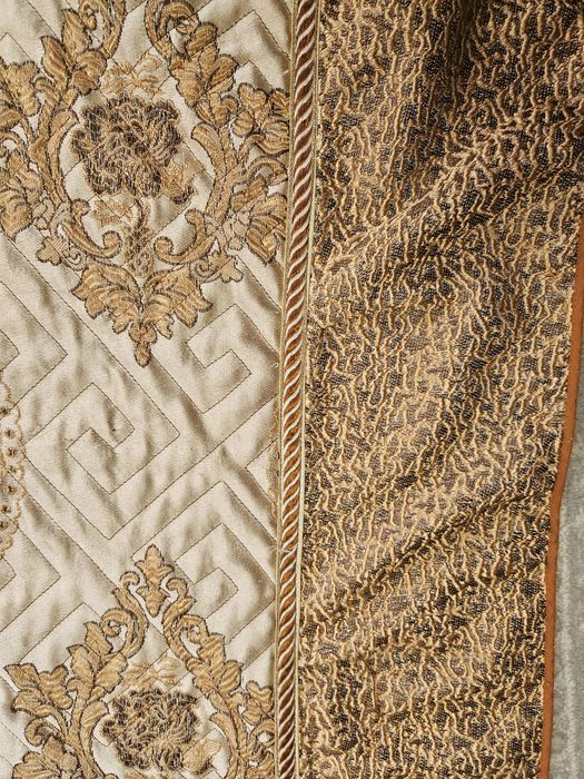 Продам покрывало с наволочками