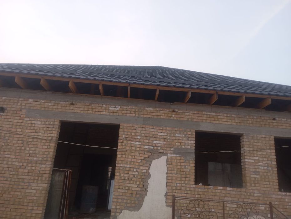 Бригада строителей