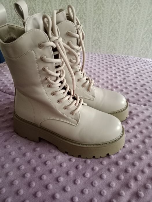 продам женские сапоги