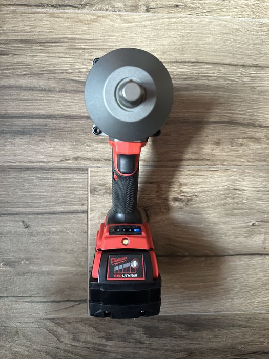 Masina de insurubat cu impact Milwaukee M18 ONEFHIWF 12