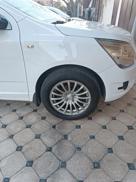 Vossen Diska Balon Sotiladi 215 60 R16 Holati Yaxshi