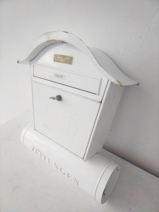 Немска пощенска кутия.
Красив и ефектен дизайн. 
Комплект с ключ. Цвят