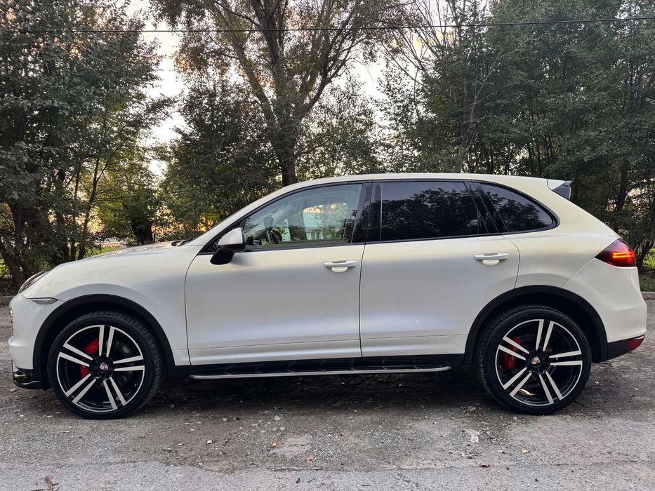 Porsche Cayenne 2011 Alb Perlat Jante 21 Trapa Pachet Maxton