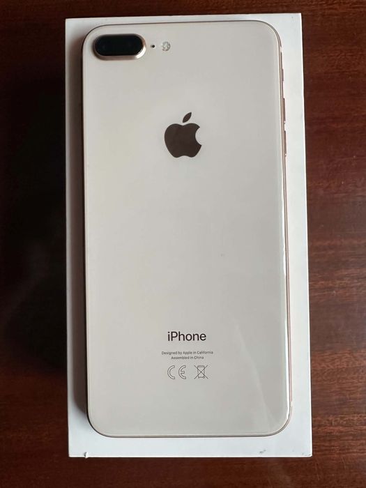Vând iPhone 8 Plus, 64GB, în stare bună