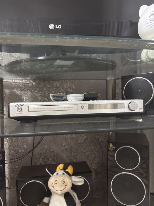 Теливизор с подставкой