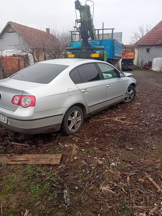 Passat b6 vând întreg sau dezmembrez motor, cutie viteze