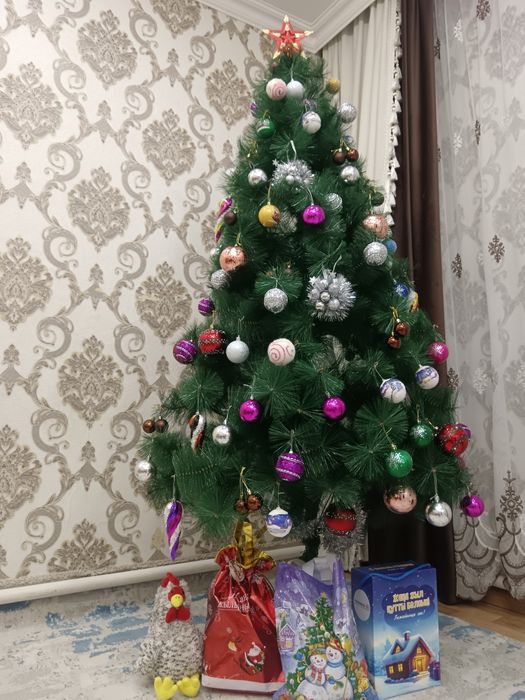 Ёлка новогодная.