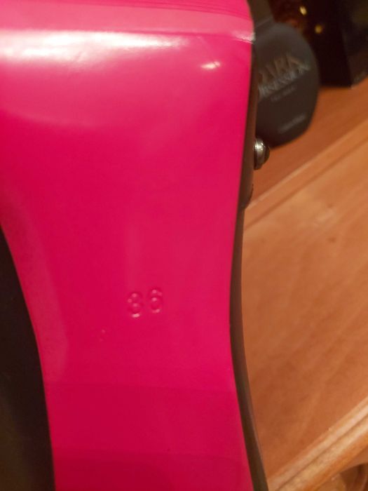 Продаю ботильоны кожанные.