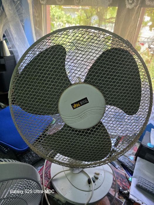 Vând ventilator profesional, cu 3 viteze