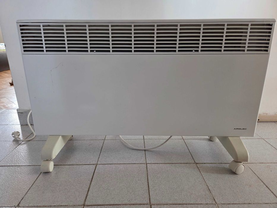 Френски конвектор Airelec Basic Pro 2500W (дигитален) – Отлично състояние