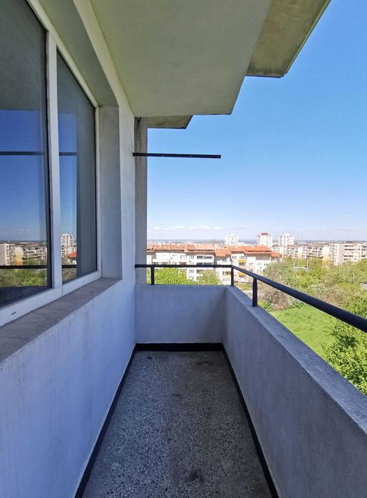 Продава се Тристаен апартамент в Русе, Дружба 3 - 104 кв.м за 932 €/кв.м - Снимка #11