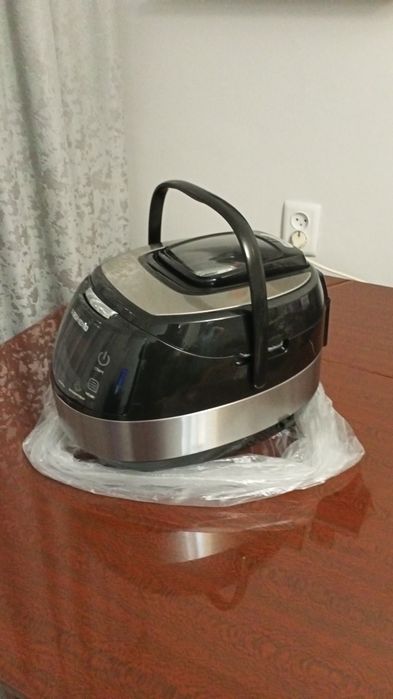 Мультиварка Redmond RMC-66