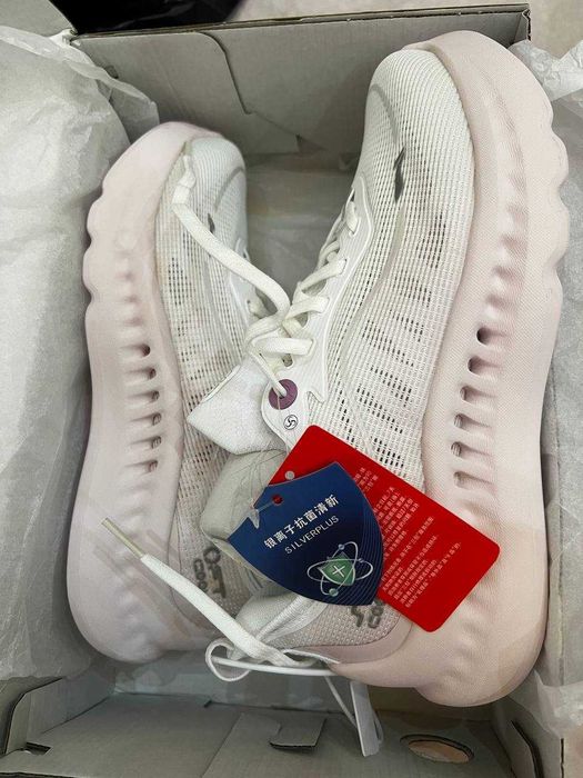 Original Li-Ning krossovkasi — 2026-yilgi yangi model (Ayollarga)