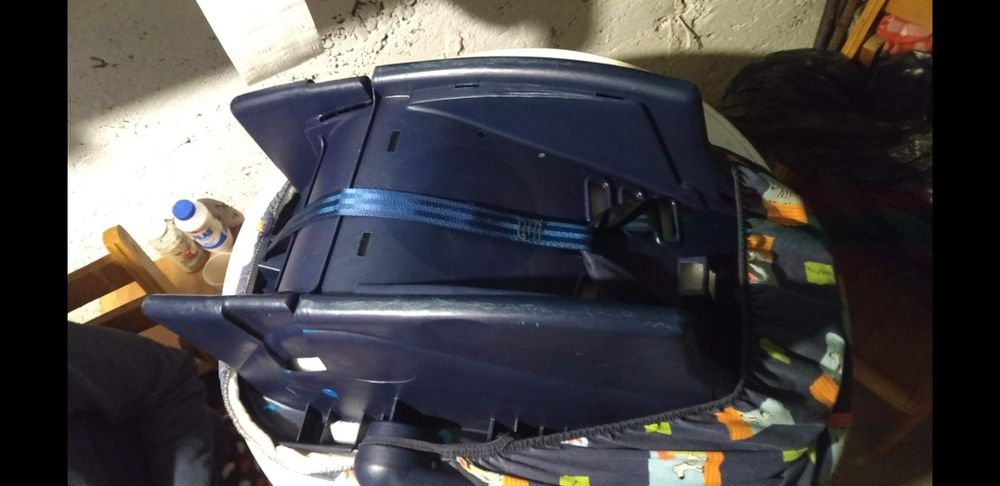 Шизлонг , люлка с музика и кош за кола