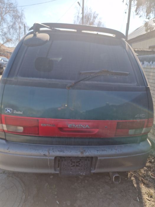Продам на разбор тойота эмина 1995г,дизель,2,2