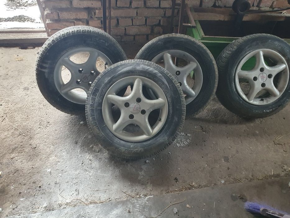 Vind jante aluminiu în stare bună