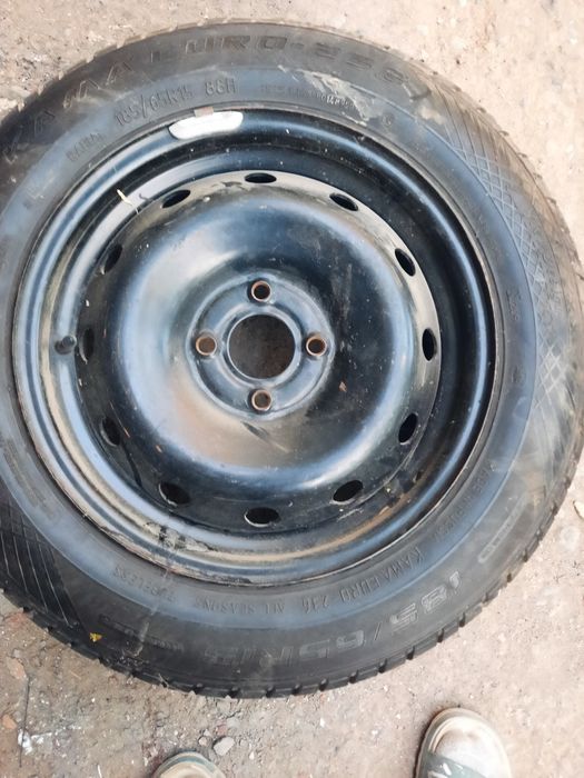 Лада ларгус запаска балони сотилади зур холатда