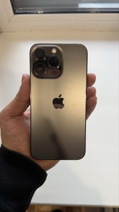Продам Iphone 13 pro