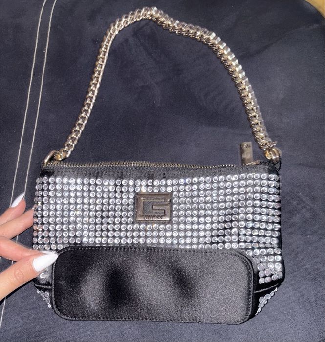 Дамска чанта guess