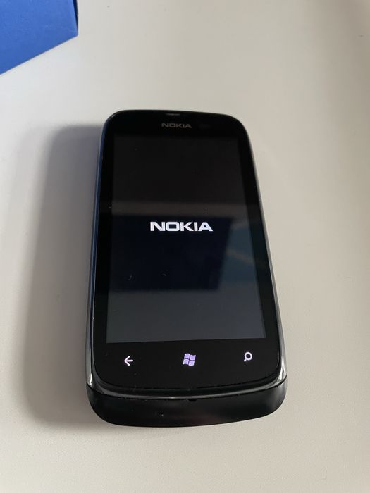 Vand Nokia Lumia 610