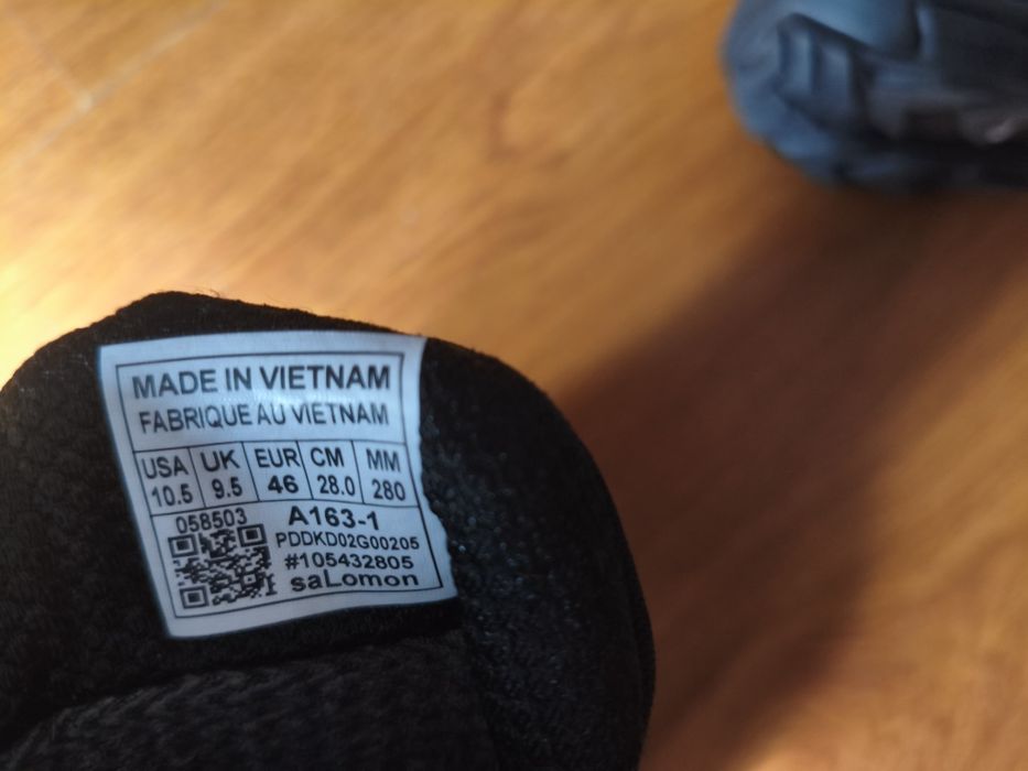 Продам кроссовки Salmon 45 р-р