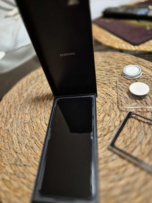 Samsung  Galaxy Z Flip5 512GB