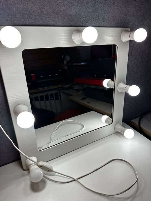 Гримерное зеркало