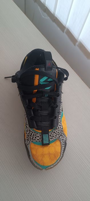 Adidași Jordon Non Exieris 77