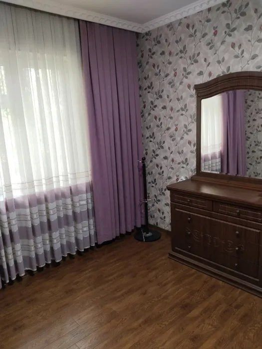 Подаётся квартира 3 комнатная массив Карасу-1 ор-р Дуньё