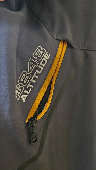 8848 Altitude яке вятър/дъжд