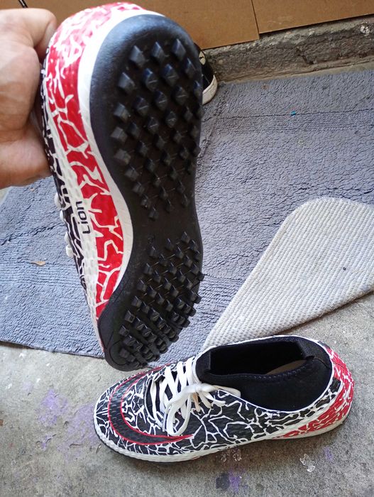 Ghete de fotbal colorate