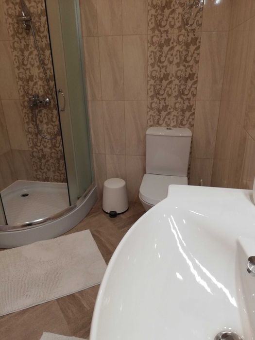 Дава се под наем Тристаен апартамент в София, Изток - 105 кв.м за 1186.77 € - Снимка #11