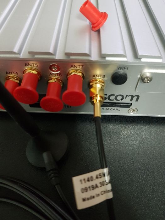 Amplificator  de semnal  profesional Ascom. 9 sim-uri gps-gprs