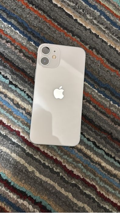 Аифон 12 мини в хорошем состоянии