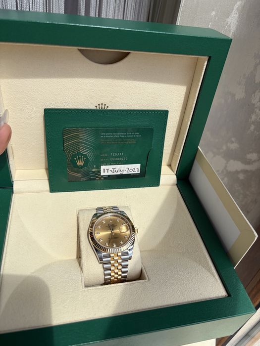 Rolex Datejust 41 Ref. 126333 Champagne Diamond Dial – Full Set 2023